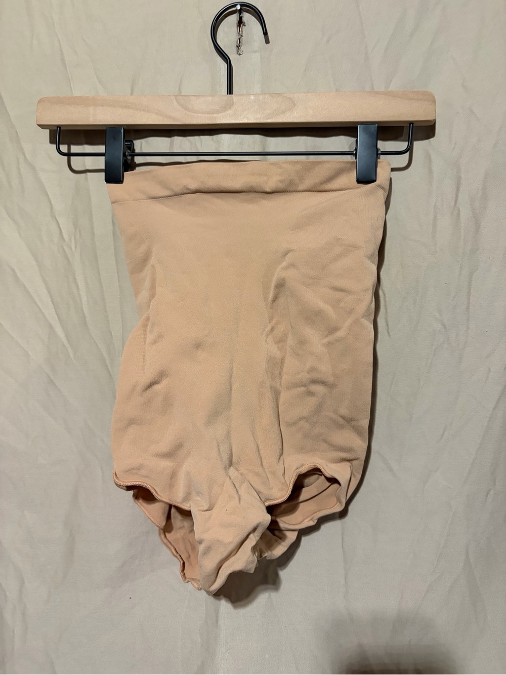 Skims bottom shapewear